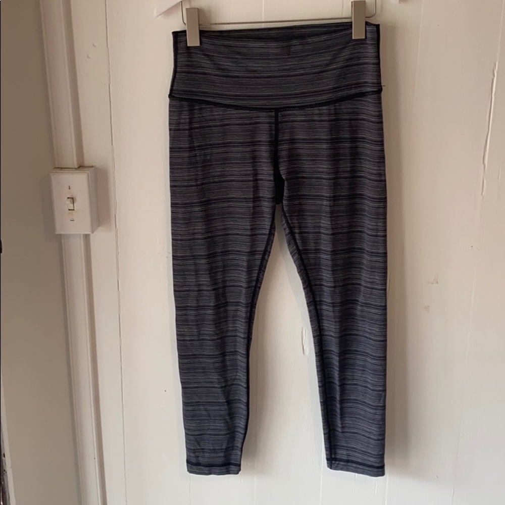Lululemon wunder under